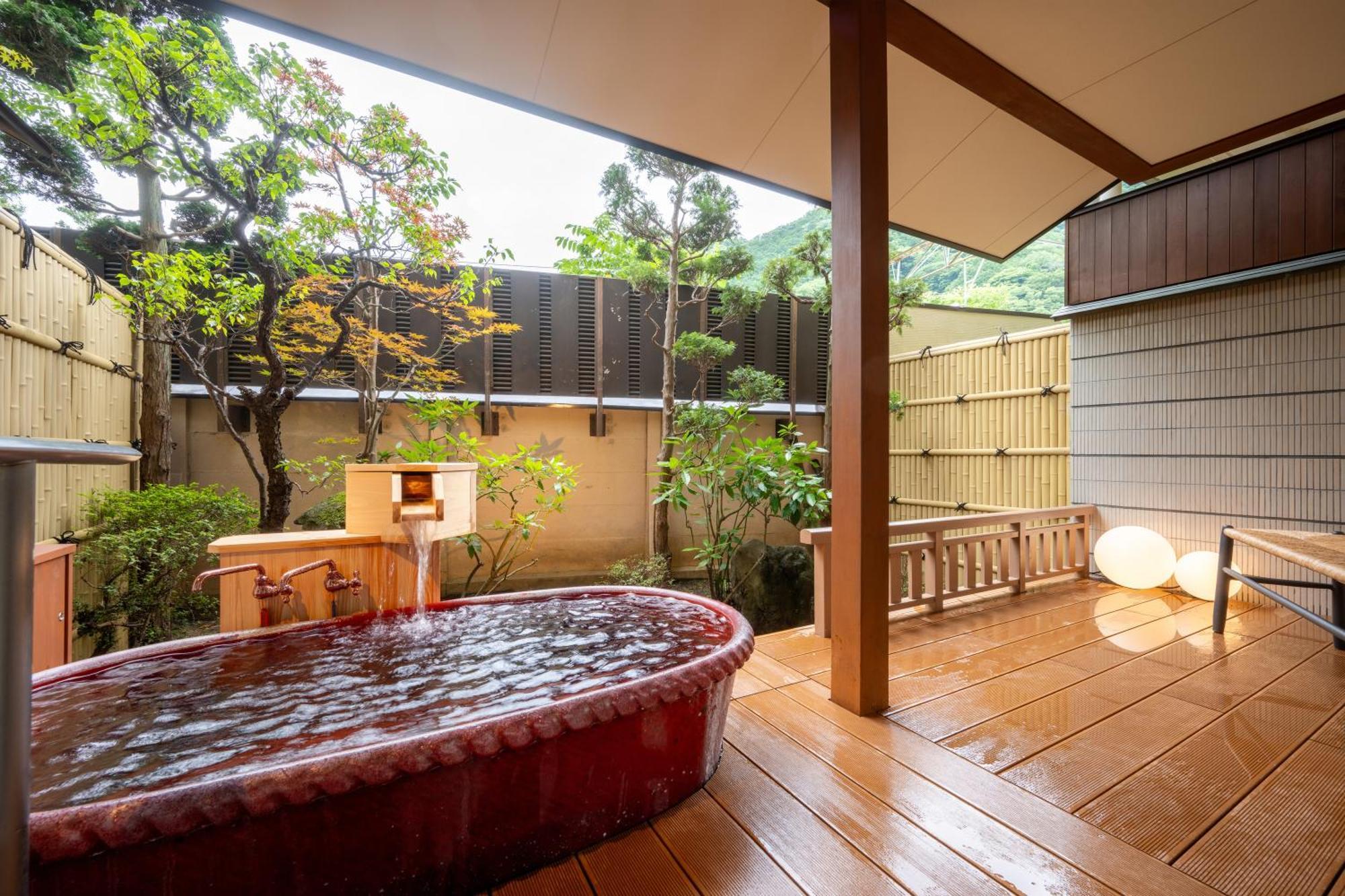 ホテル 萩姫の湯栄楽館 郡山市 エクステリア 写真